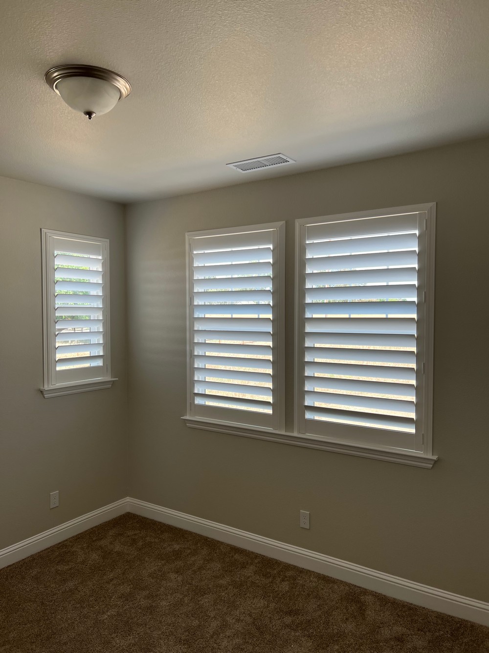 Shade and Shutter Job on N Dearing Ave in Fresno, CA
